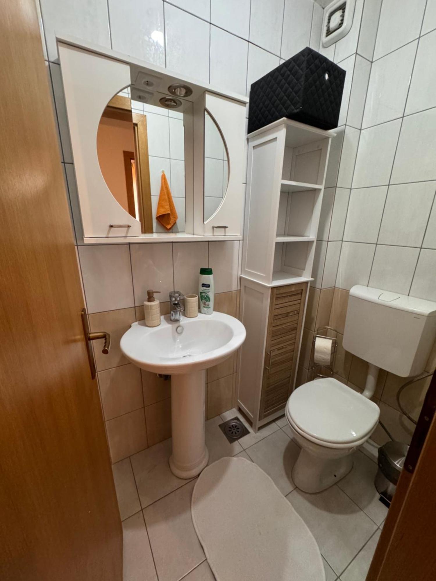 Big Spacious Apartment In Pej Center With Wi-Fi Peć Eksteriør billede